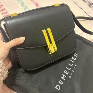 DeMellier The Vancouver